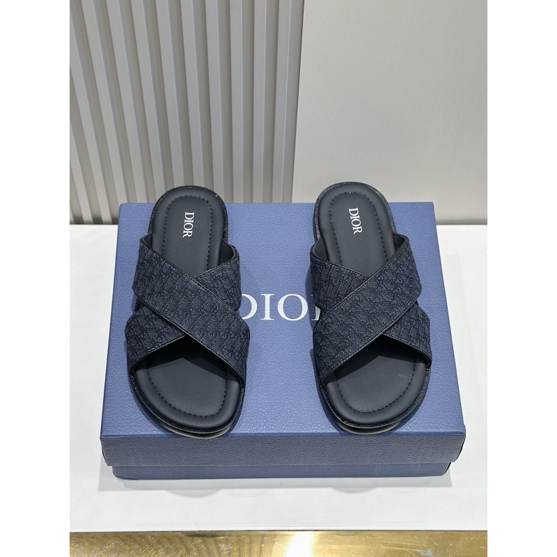 ch**an D*or slippers